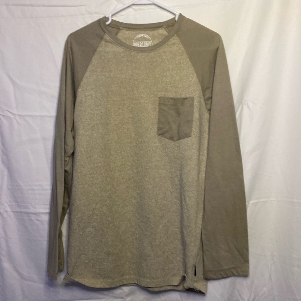 Dikotomy | Standard fit long sleeve tee | Tan